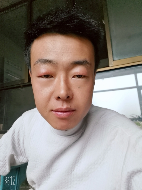 缺爱80后的第一张照片--兰州蓝颜知己交友网